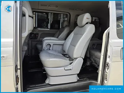 HYUNDAI STAREX WAGON 12-SEATER