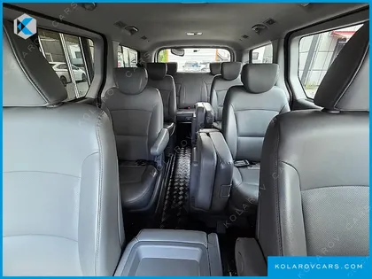 HYUNDAI STAREX WAGON 12-SEATER