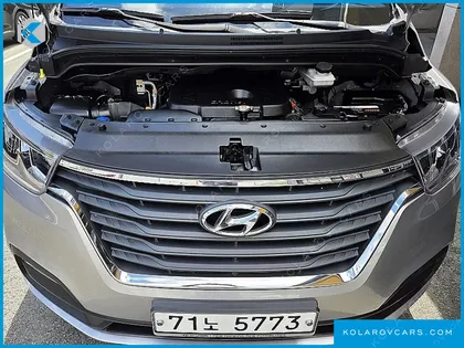 HYUNDAI STAREX WAGON 12-SEATER