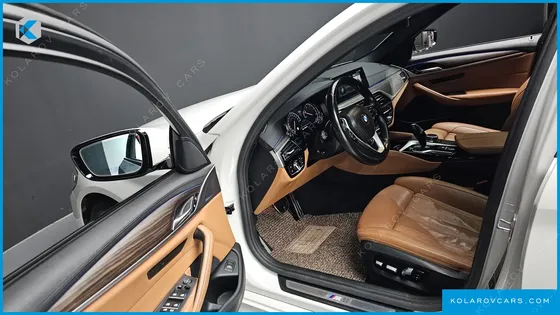 BMW 5 SERIES 520D XDRIVE M SPORT PACKAGE PLUS
