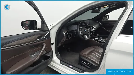 BMW 5 SERIES 520I M SPORT