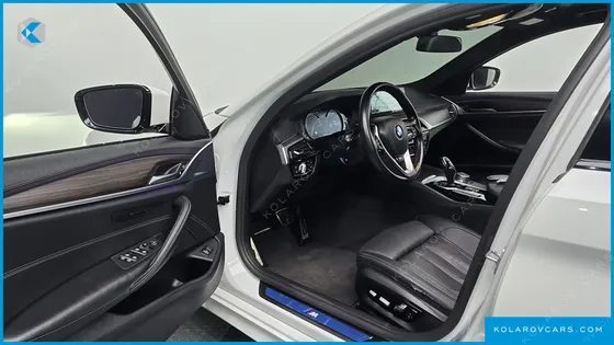 BMW 5 SERIES 520D XDRIVE M SPORT PACKAGE PLUS