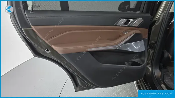 BMW X7 XDRIVE 40I DESIGN PURE EXCELLENCE 7-SEATER