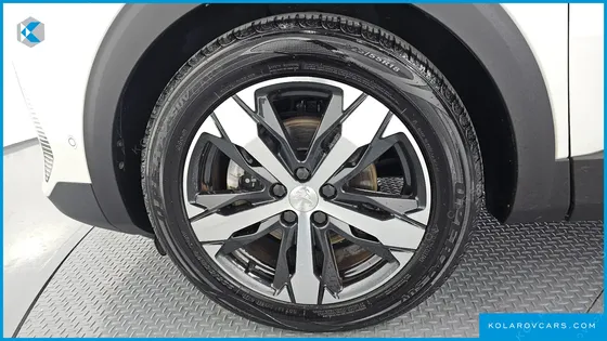 PEUGEOT 3008 1.2 PURE TECH GT