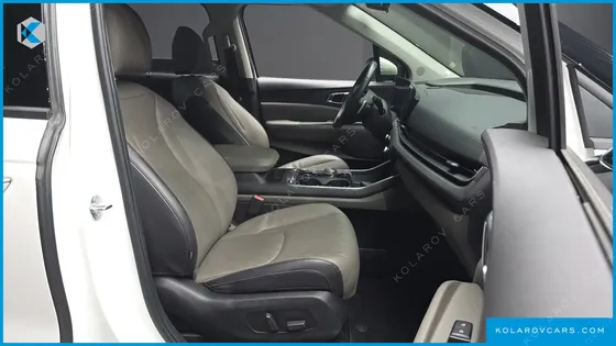 KIA CARNIVAL 9-SEATER NOBLESSE