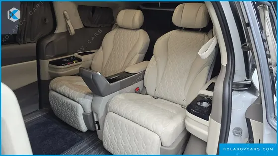 KIA CARNIVAL HEV 4-SEATER HI LIMOUSINE