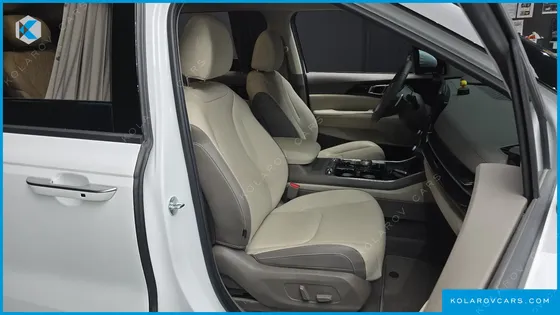 KIA CARNIVAL HEV 4-SEATER HI LIMOUSINE