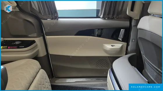 KIA CARNIVAL HEV 4-SEATER HI LIMOUSINE