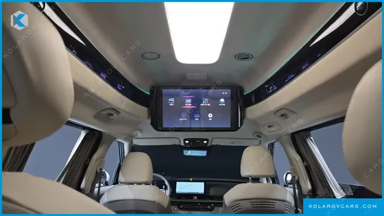KIA CARNIVAL HEV 4-SEATER HI LIMOUSINE