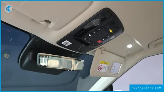 KIA CARNIVAL HEV 4-SEATER HI LIMOUSINE