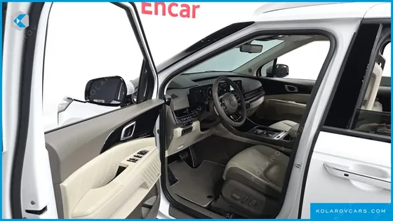 KIA CARNIVAL GASOLINE 9-SEATER SIGNATURE