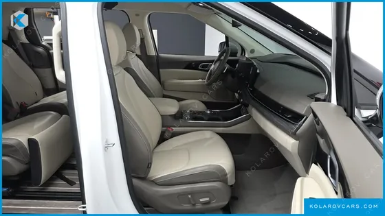 KIA CARNIVAL GASOLINE 9-SEATER SIGNATURE