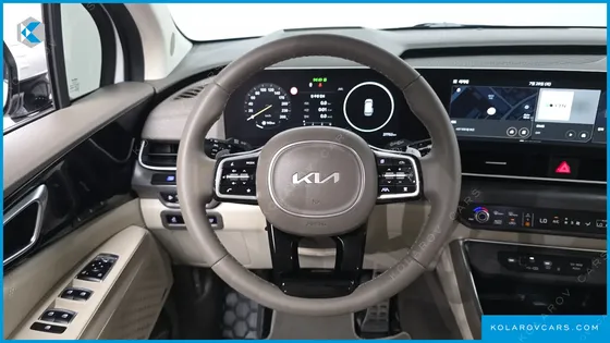 KIA CARNIVAL GASOLINE 9-SEATER SIGNATURE