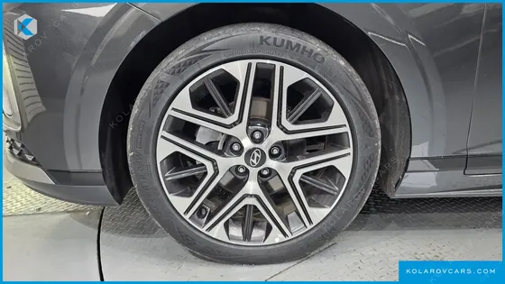 HYUNDAI GRANDEUR PREMIUM