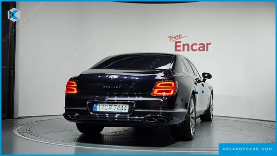 BENTLEY FLYING SPUR 4.0