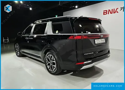 KIA CARNIVAL 9-SEATER PRESTIGE