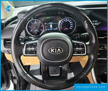 KIA CARNIVAL 9-SEATER PRESTIGE