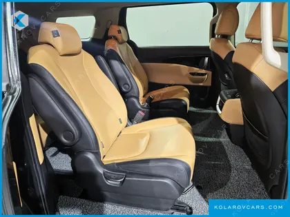 KIA CARNIVAL 9-SEATER PRESTIGE