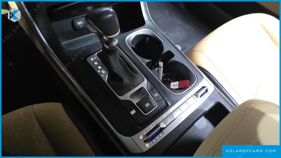 KIA CARNIVAL 9-SEATER PRESTIGE