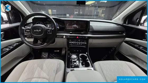 KIA CARNIVAL 9-SEATER NOBLESSE