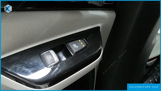 KIA CARNIVAL 9-SEATER NOBLESSE