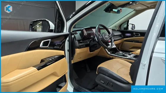 KIA CARNIVAL 7-SEATER SIGNATURE