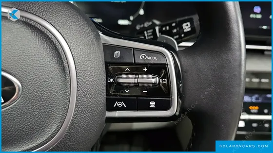 KIA CARNIVAL 7-SEATER SIGNATURE