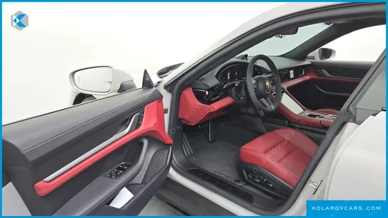 PORSCHE TAYCAN GTS