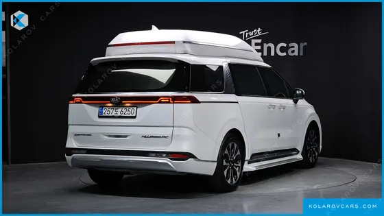 KIA CARNIVAL 7-SEATER HI-LIMOUSINE