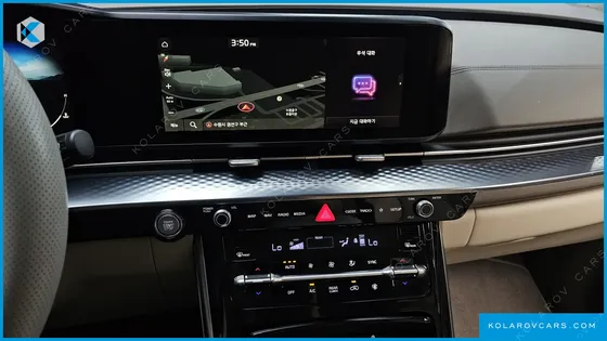 KIA CARNIVAL 7-SEATER HI-LIMOUSINE
