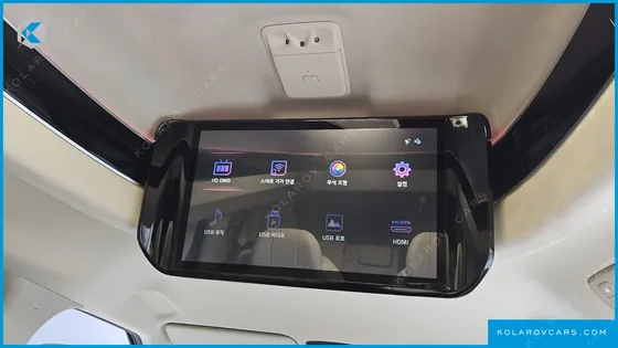 KIA CARNIVAL 7-SEATER HI-LIMOUSINE