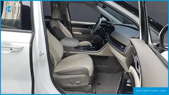 KIA CARNIVAL 7-SEATER HI-LIMOUSINE