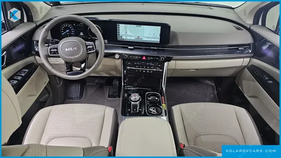 KIA CARNIVAL GASOLINE 4-SEATER HI-LIMOUSINE