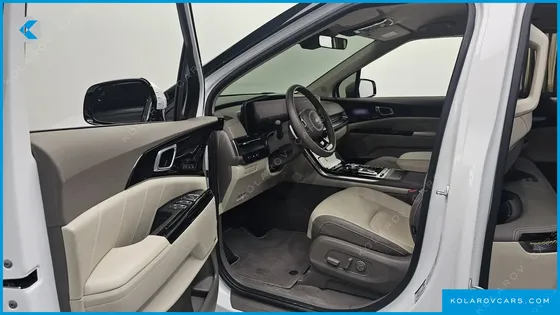 KIA CARNIVAL GASOLINE 4-SEATER HI-LIMOUSINE