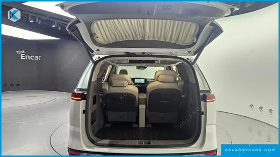 KIA CARNIVAL GASOLINE 4-SEATER HI-LIMOUSINE