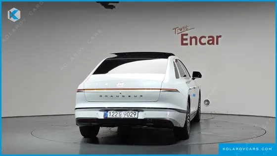 HYUNDAI GRANDEUR 2.5 GASOLINE  2WD