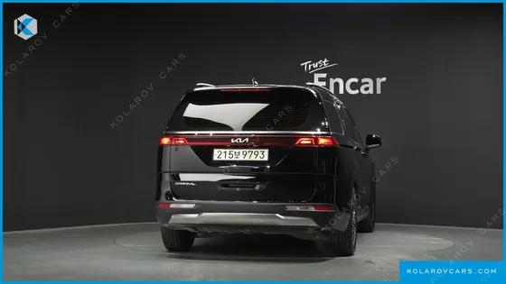 KIA CARNIVAL GASOLINE 9-SEATER SIGNATURE