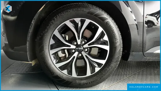 KIA CARNIVAL GASOLINE 9-SEATER SIGNATURE