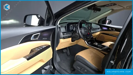 KIA CARNIVAL GASOLINE 9-SEATER SIGNATURE
