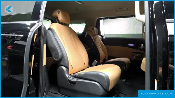 KIA CARNIVAL GASOLINE 9-SEATER SIGNATURE