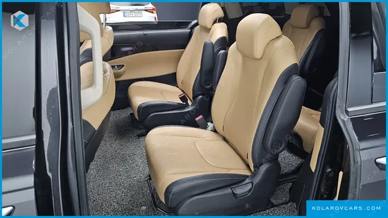 KIA CARNIVAL 9-SEATER SIGNATURE