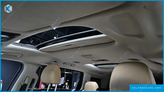 KIA CARNIVAL 9-SEATER SIGNATURE