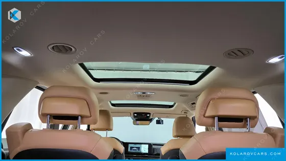 KIA CARNIVAL GASOLINE 7-SEATER NOBLESSE