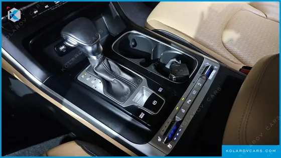 KIA CARNIVAL 9-SEATER PRESTIGE
