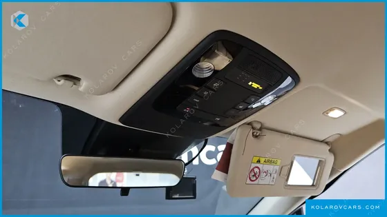 KIA CARNIVAL 9-SEATER PRESTIGE