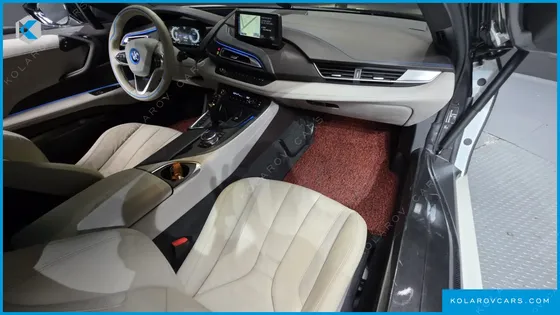 BMW I8 COUPE
