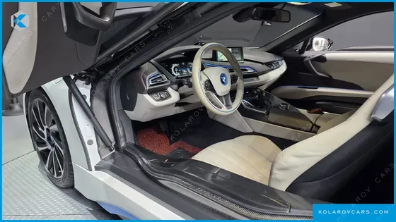 BMW I8 COUPE