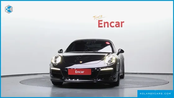 PORSCHE 911 CARRERA 4 GTS CABRIOLET