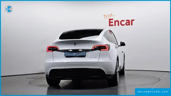 TESLA MODEL Y LONG RANGE AWD