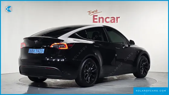 TESLA MODEL Y STANDARD RANGE RWD
